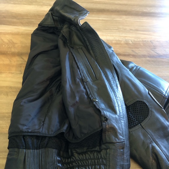 🎉Host Pick🎉 Men’s Black Leather with Mesh Vented Motorcycle Jacket Size 38 - Picture 11 of 13